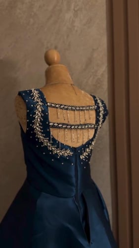 فستان سهره نسائي تفته تطريز لون بترولي