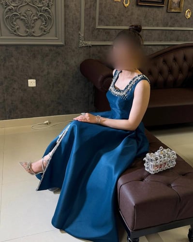 فستان سهره نسائي تفته تطريز لون بترولي