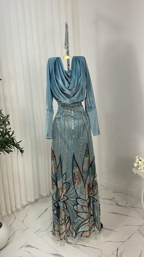 فستان سهره نسائي مطرز خرز لون تيفاني