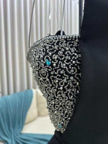 فستان سهره نسائي كريب باربي مطرز لون اسود