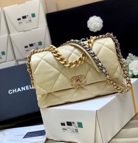 شانيل نايتين جلد كالف لذر مقاس cm26