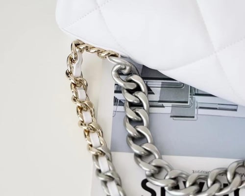 شانيل نايتين جلد كالف لذر مقاس cm26