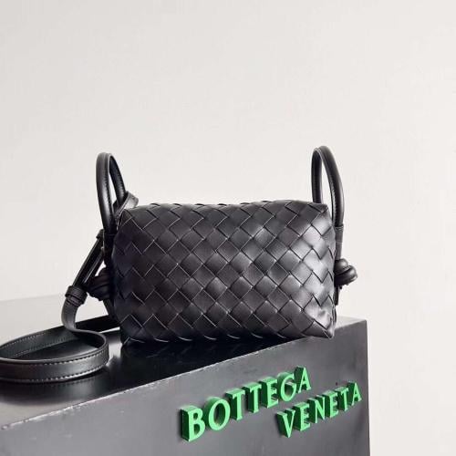 بوتيقا Intrecciato مقاس 19cm