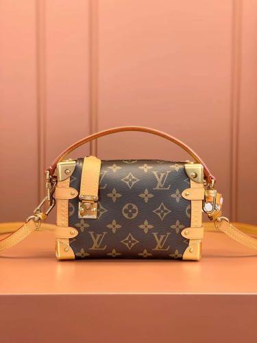 لوي فيتون Side Trunk MMمقاس 18cm