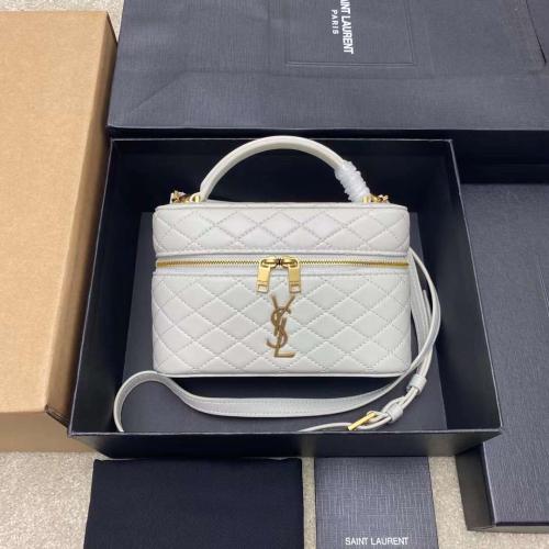 سان لوران حقيبة مكياج مقاس 18cm