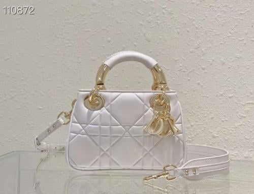 ليدي ديور ميني مقاس 20 cm