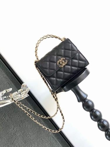 شانيل 23P Mini مقاس 11.5cm جلد كافيار