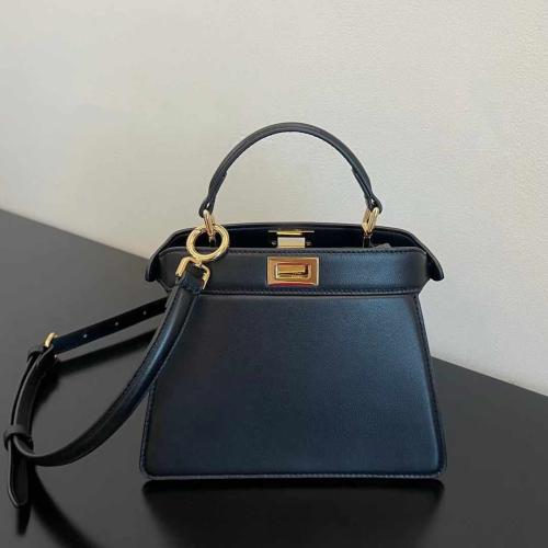فندي Peekaboo ISeeU مقاس 20cm