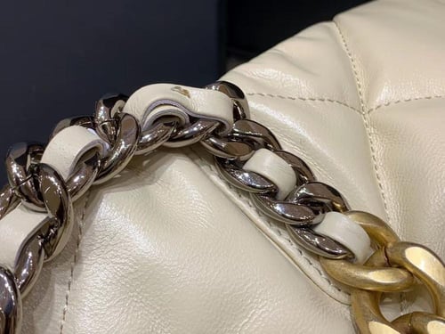 شانيل نايتين جلد كالف لذر مقاس cm26