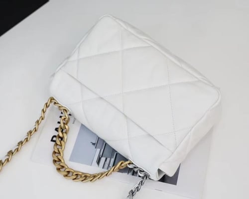 شانيل نايتين جلد كالف لذر مقاس cm26