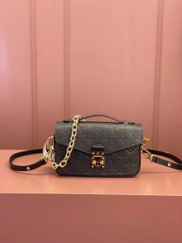 لوي فيتون Pochette Metis East West مقاس 21.5cm