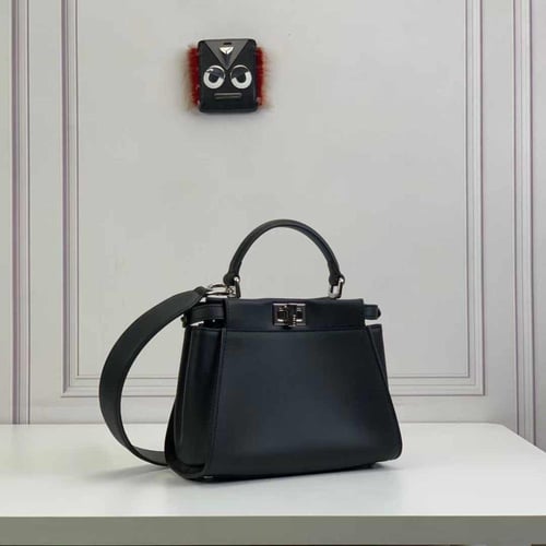 فندي Peekaboo مقاس 23cm