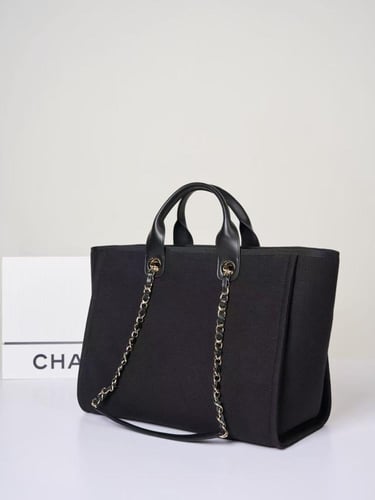 شانيل Canvas & Gold-Tone Meta