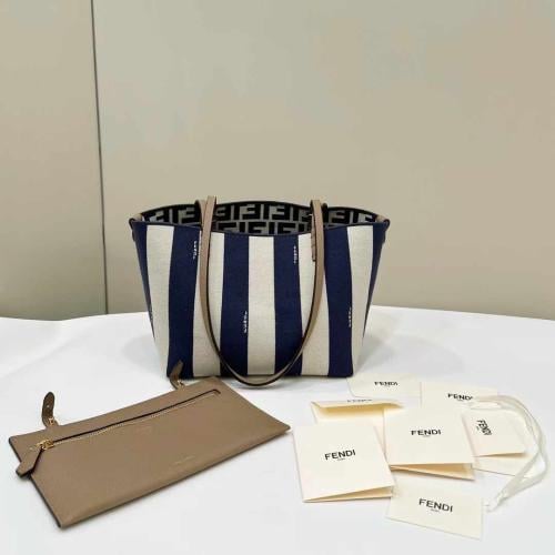 فندي Baguette مقاس 22cm