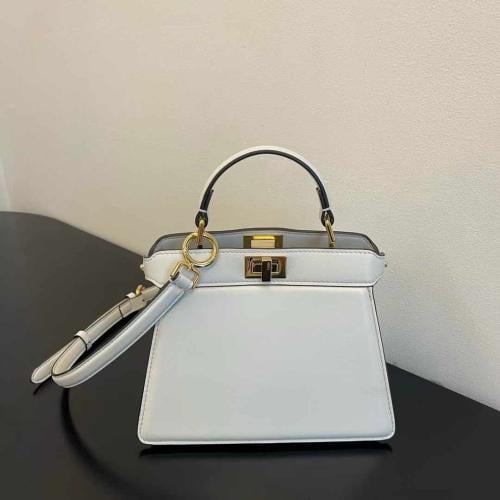 فندي Peekaboo ISeeU مقاس 20cm