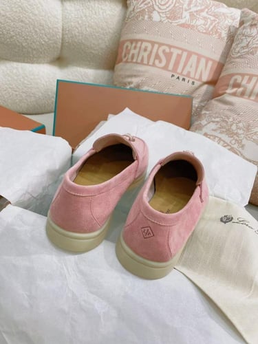 شوز لوروبيانا