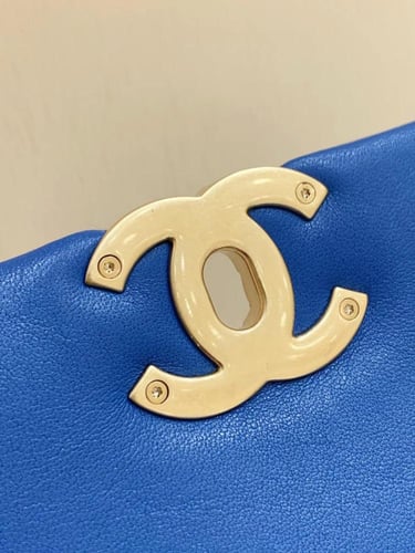 شانيل نايتين جلد كالف لذر مقاس cm26