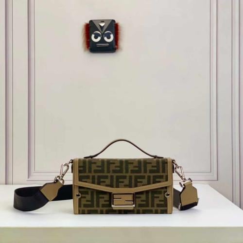 فندي Baguette Trunk مقاس 23cm