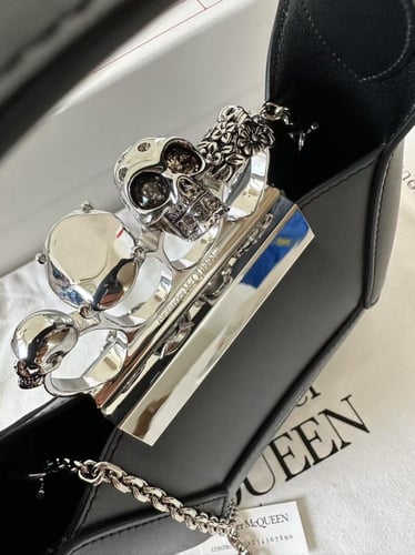 الكسندر مكوين black