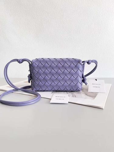 بوتيقا Mini Lntrecciato مقاس 17cm