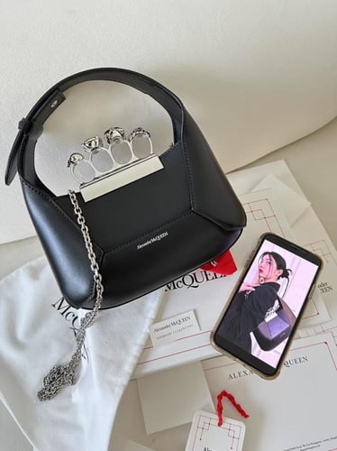 الكسندر مكوين black