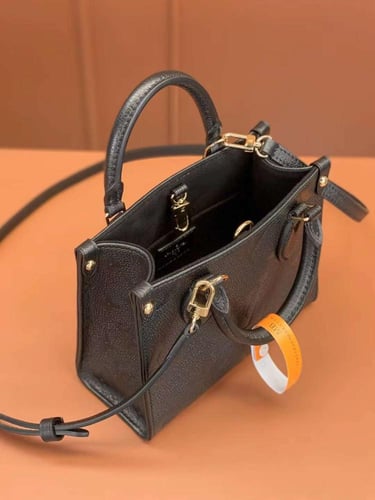 لوي فيتون ONTHEGO BB مقاس 18cm