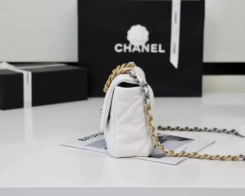 شانيل نايتين جلد كالف لذر مقاس cm26