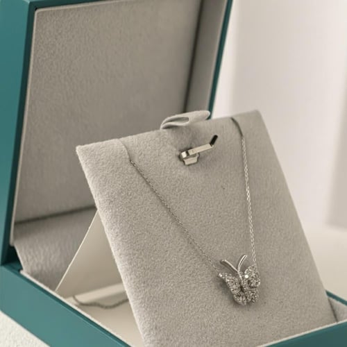 تعليقة الماس سلسلة ناعم تصميم فراشة بوزن 0.14 قيرا...