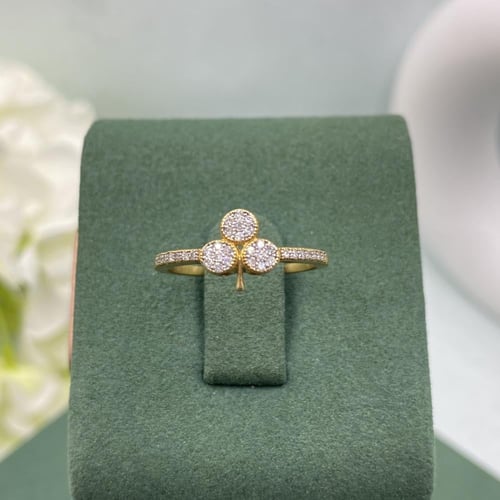 خاتم الماس بلمسه عصريه بوزن 0.17 قيراط