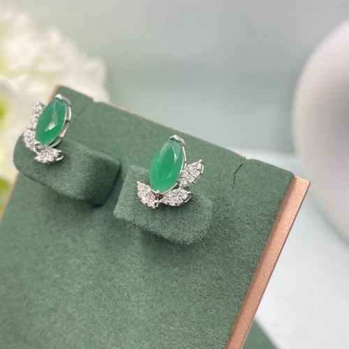 حلق الماس ناعم بوزن 0.22 قيراط