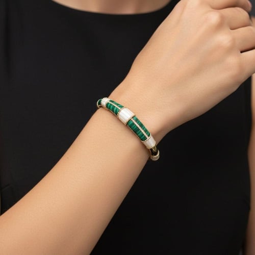 سوارة الماس ملاكيت وصدف تصميم عصري فريد