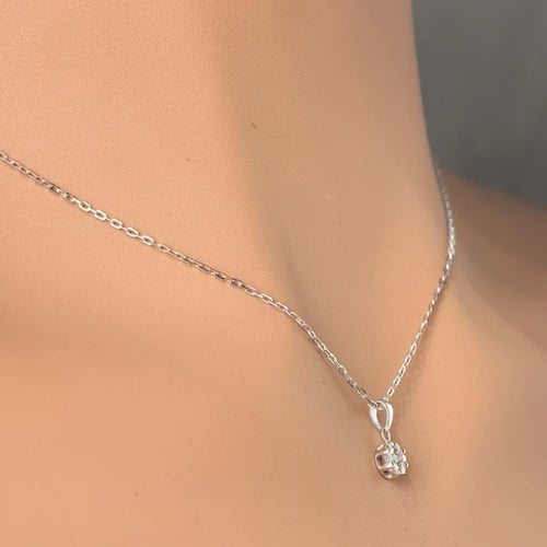 تعليقة الماس ناعم وردة بوزن 0.15 قيراط