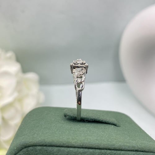 خاتم الماس حديث بوزن 0.28 قيراط