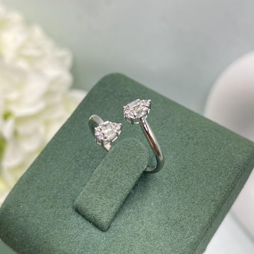 خاتم الماس بلمسه عصريه بوزن 0.17 قيراط