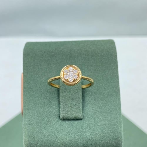 خاتم الماس بلمسه عصريه بوزن 0.2 قيراط