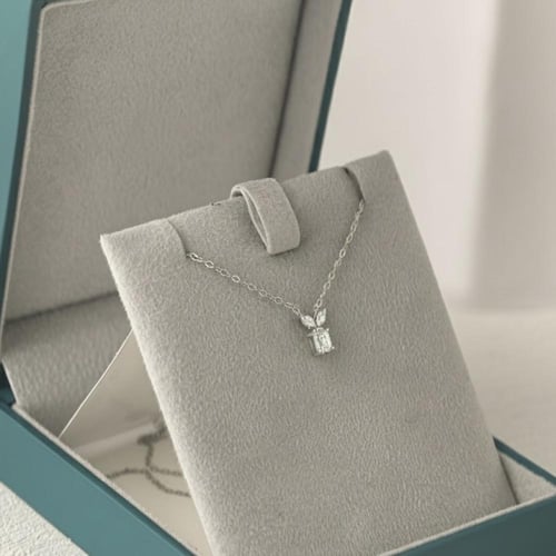 تعليقة الماس سلسلة ناعمة قصة ايمرالد