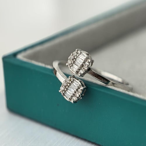 خاتم الماس مفتوح بتصميم مزدوج مرصع