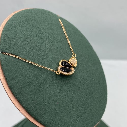 تعليقه الماس ناعمه بوزن 0.08 قيراط مناسبه للاهداء...