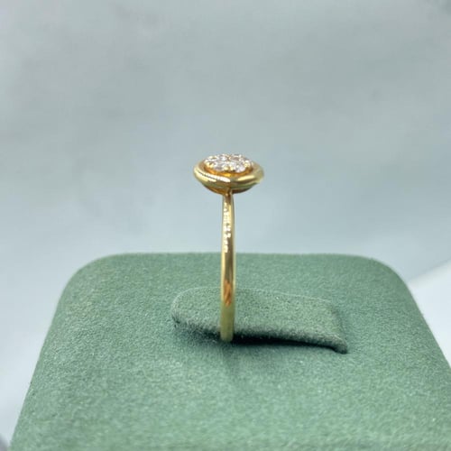 خاتم الماس بلمسه عصريه بوزن 0.2 قيراط