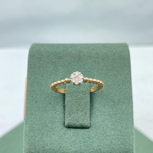 خاتم الماس بلمسه عصريه بوزن 0.13 قيراط