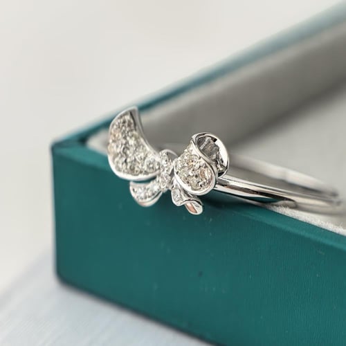 خاتم الماس ربطة أنثوية مرصعة