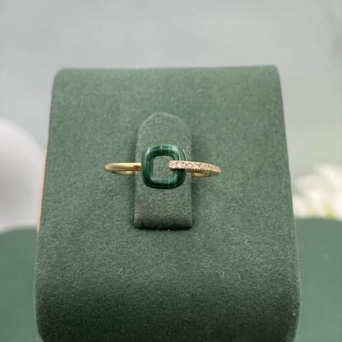 خاتم الماس على حجر الملاكايت