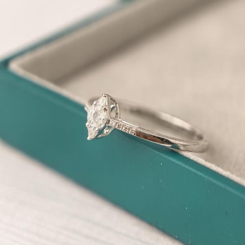 خاتم الماس ماركيز كلاسيكي ناعم