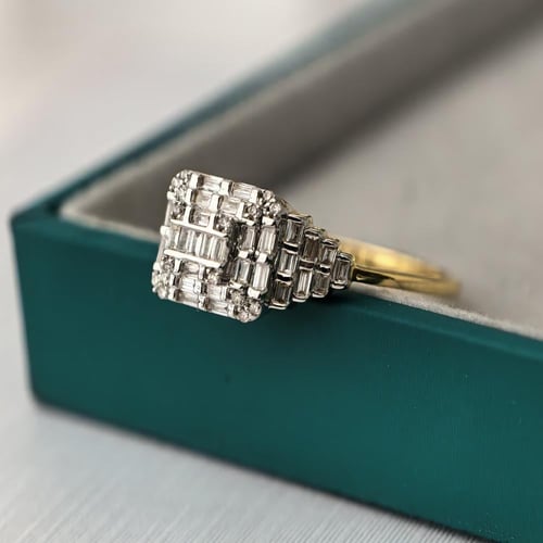 خاتم الماس مستطيل باجيت مرصع فاخر