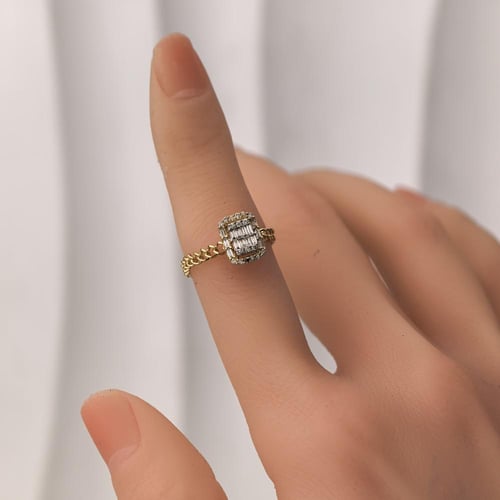 خاتم الماس مربع باجيت مرصع أنيق