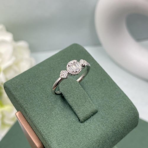 خاتم الماس حديث بوزن 0.24 قيراط