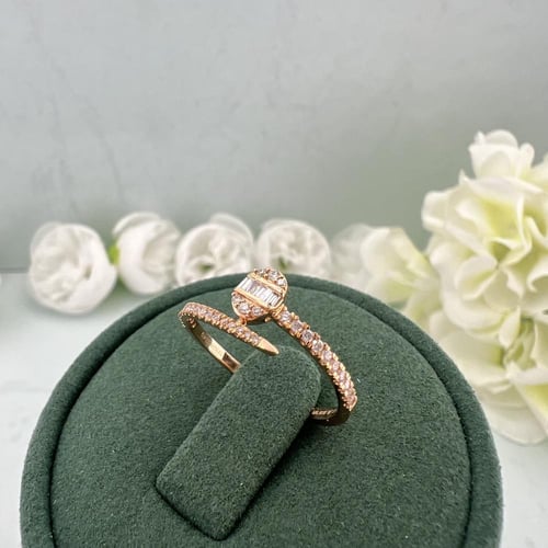 خاتم ألماس بتصميم بيضاوي راقٍ بروز قولد