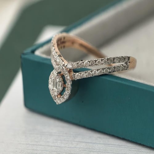 خاتم الماس كمثري كلاستر فاخر