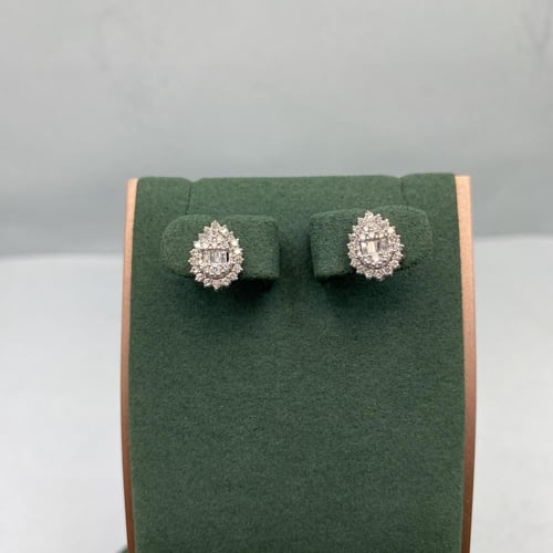 حلق الماس ناعم حديث بوزن 0.41 قيراط