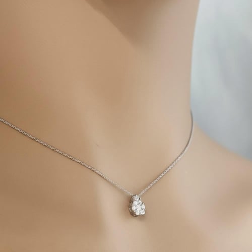 تعليقة الماس سلسلة ناعم بوزن 0.27 قيراط